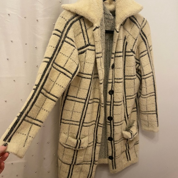 Cozy sweater plaid - Picture 1 of 4